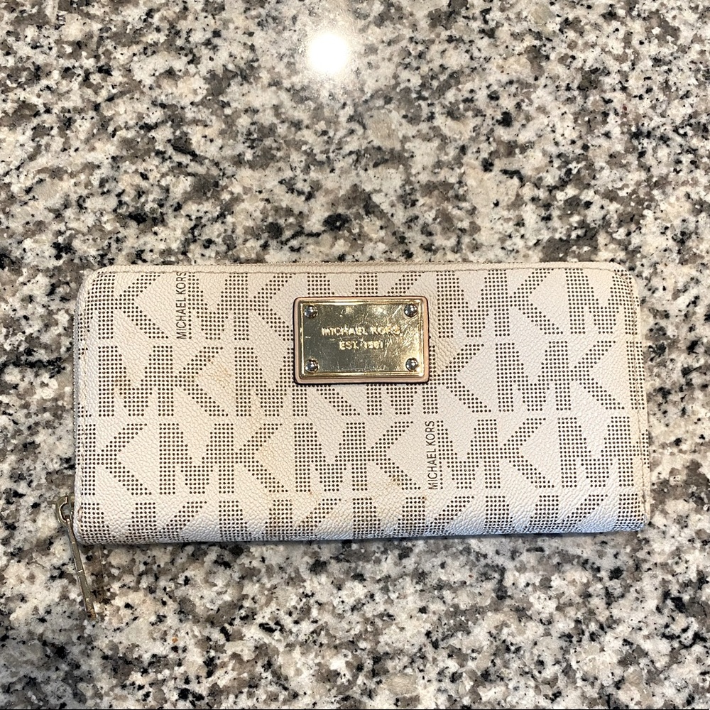 Michael Kors White & Gold Monogram Wallet